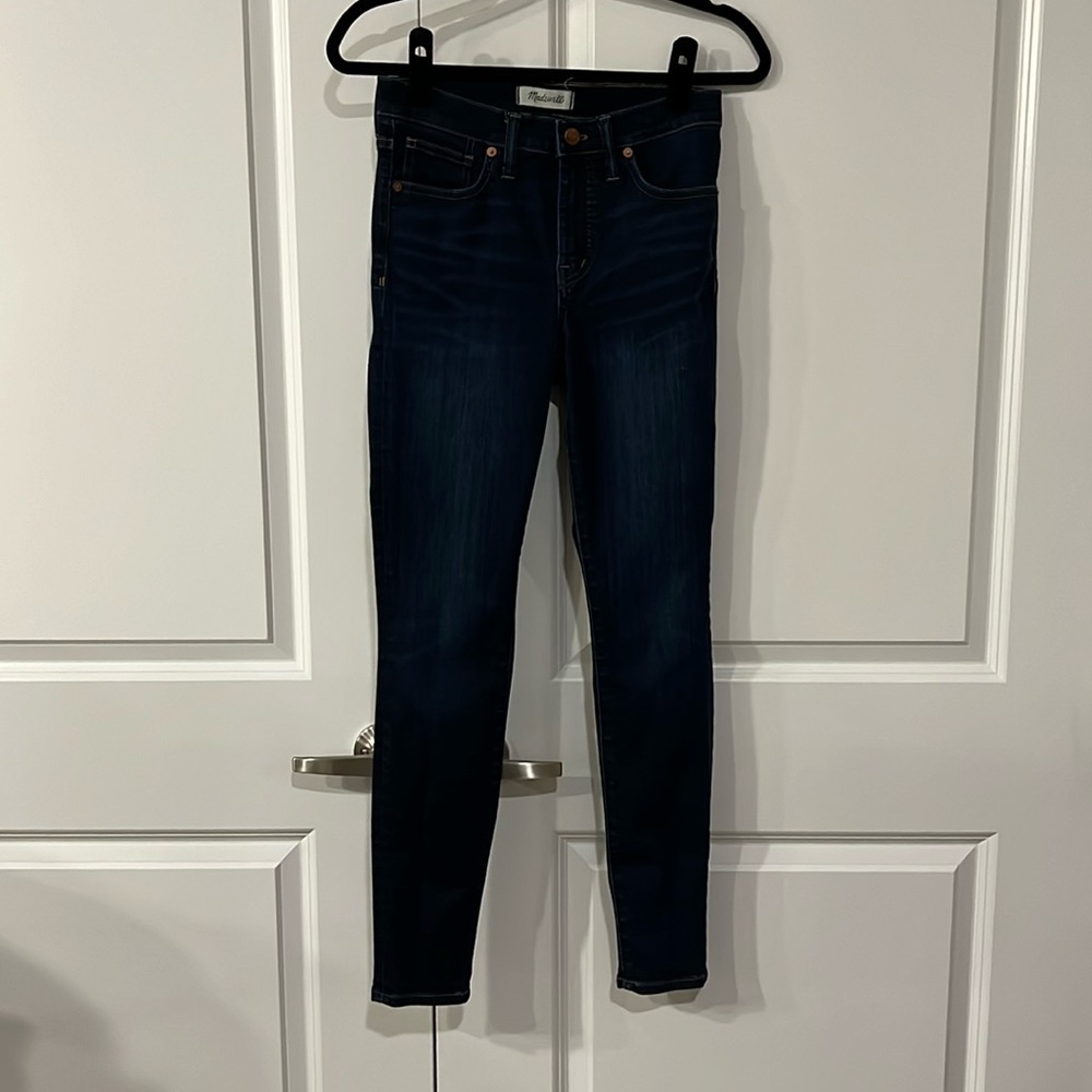 Lightly worn Madewell dark wash 9” high rise skinny jeans size 26